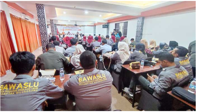 Rapat Koordinasi Pengawasan Pemutakhiran Data Pemilih bersama jajaran addhoc 