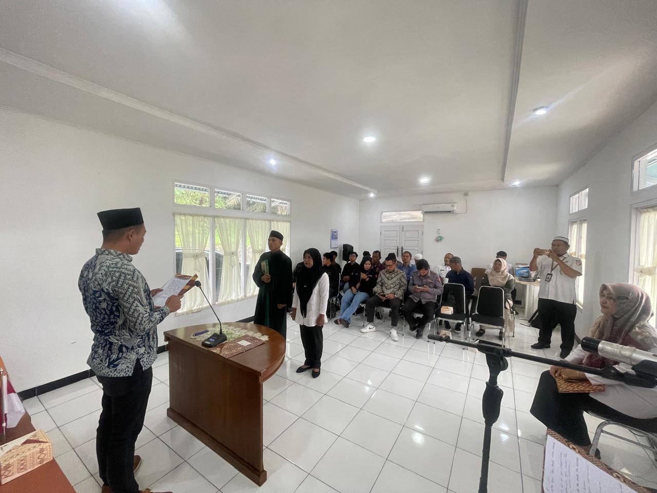 Pelantikan Penggantian Antar Waktu (PAW) Panwaslu Kecamatan Talawi