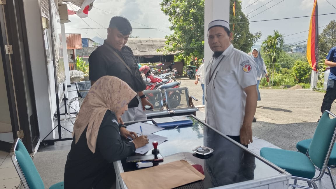 Kedatangan Tinta Pemilihan Serentak Tahun 2024