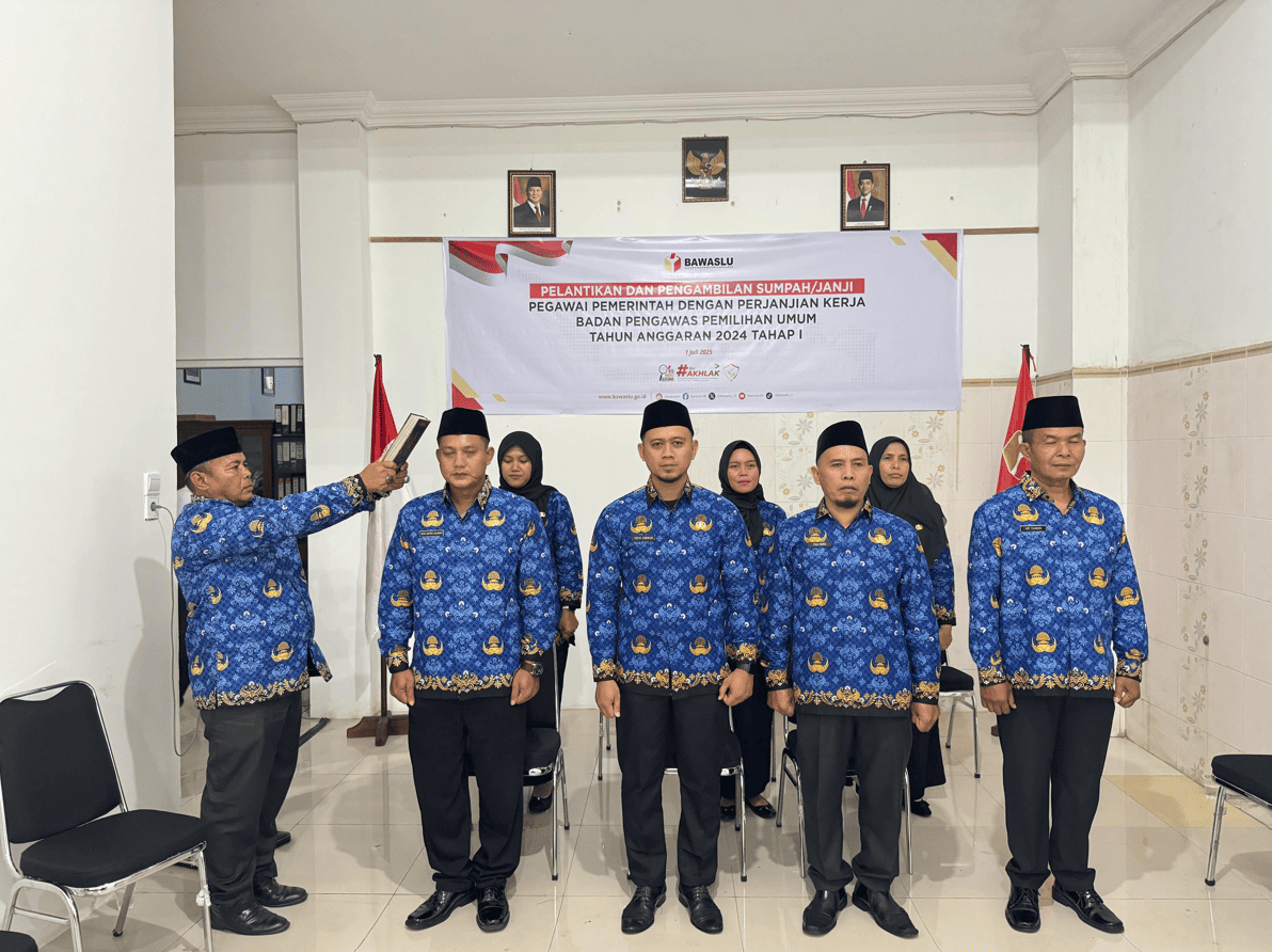 Pelantikan PPPK Bawaslu Kota Sawahlunto