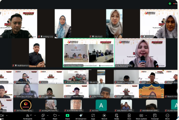 Zoom meeting ngabuburit pengawasan yagn digelar oleh Bawaslu Kota Padang Panjang.