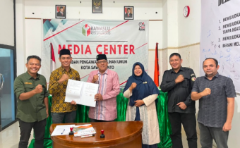 Penandatanganan MOU dengan Muhammadiyah dan Aisyiyah